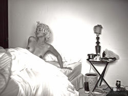 Ane de Armas nude in Blonde in 4k UHD at 2160p resolution