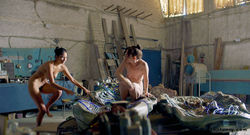 Tanaya Beatty nude in Crimes of the Future in 4K UHD 2160p resolution