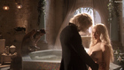 Emilia Clarke nude ass as Daenerys Targaryen in Game of Thrones pilot Winter Is Coming